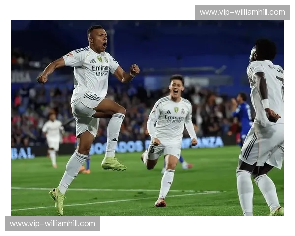 皇马vs尤文:巅峰对决,谁主沉浮?高清视觉盛宴,点燃激情!